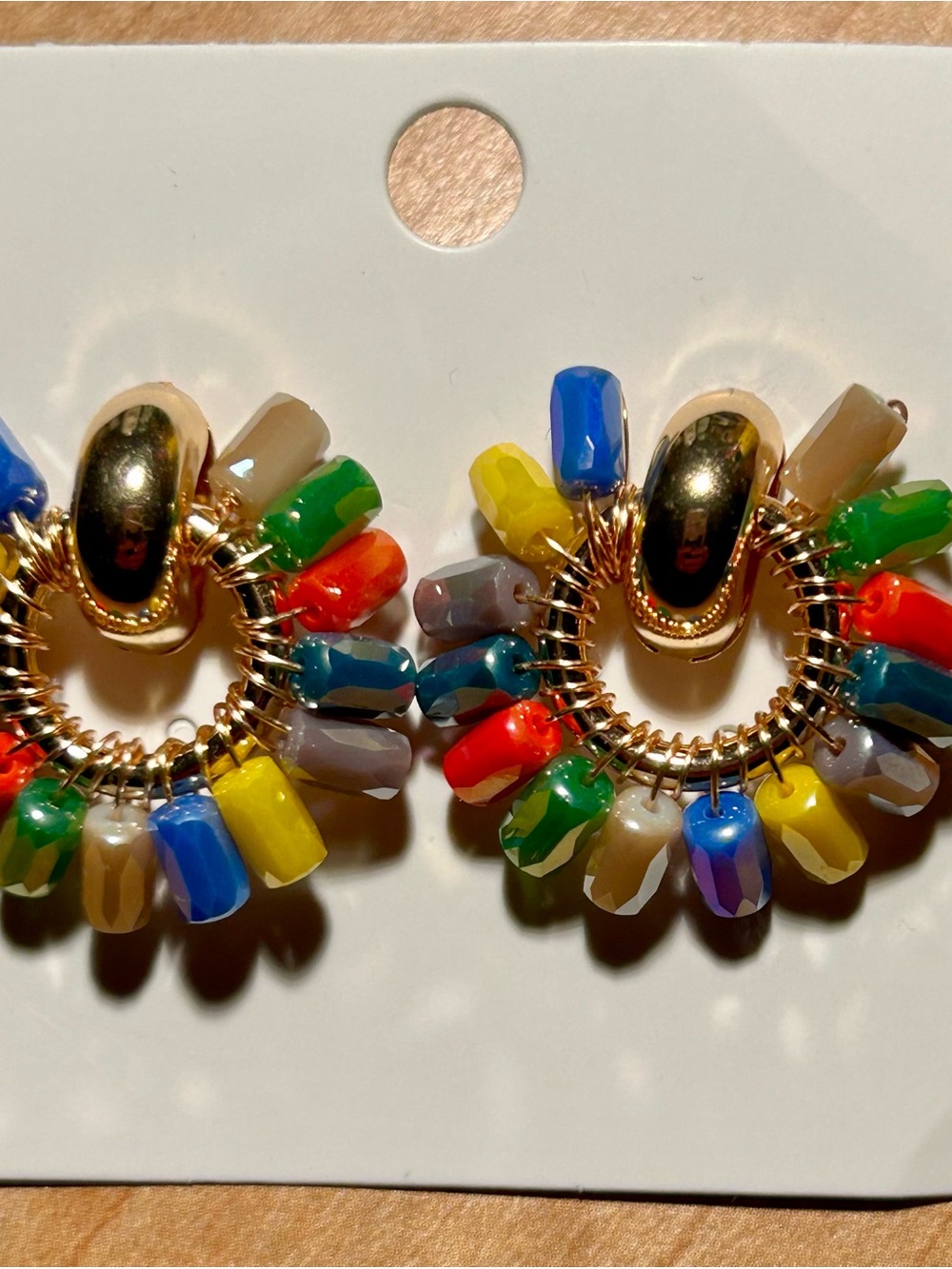 Colorful glass beads on a gold tone round earrings w/post back -NEW
